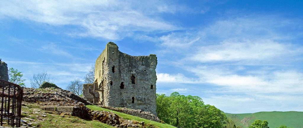 10 Dog Friendly Days out in the Peak District