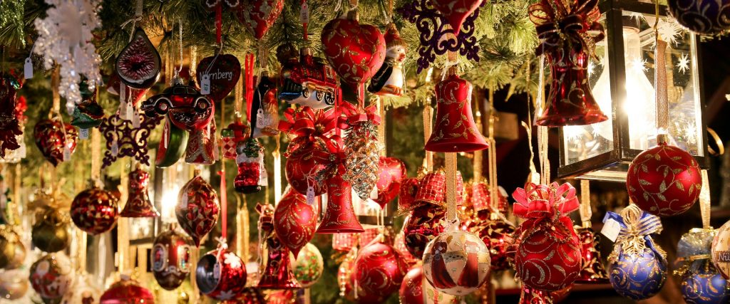 christmas markets in the peak district